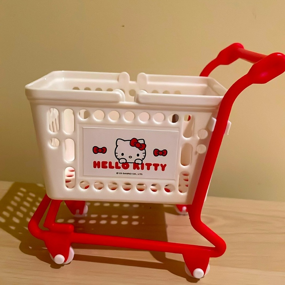 Miniso Hello Kitty Cart